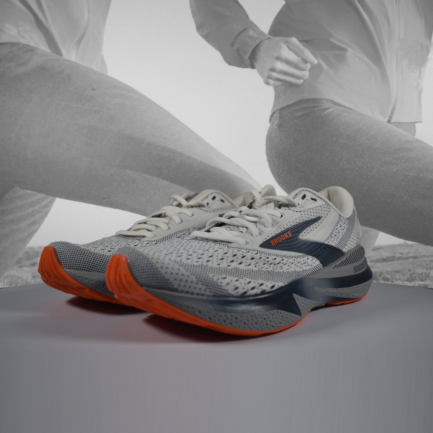 Brooks Adrenaline GTS 24 Men's Stability Running Shoes - Durban Runner UK8 / white peacot/alloy