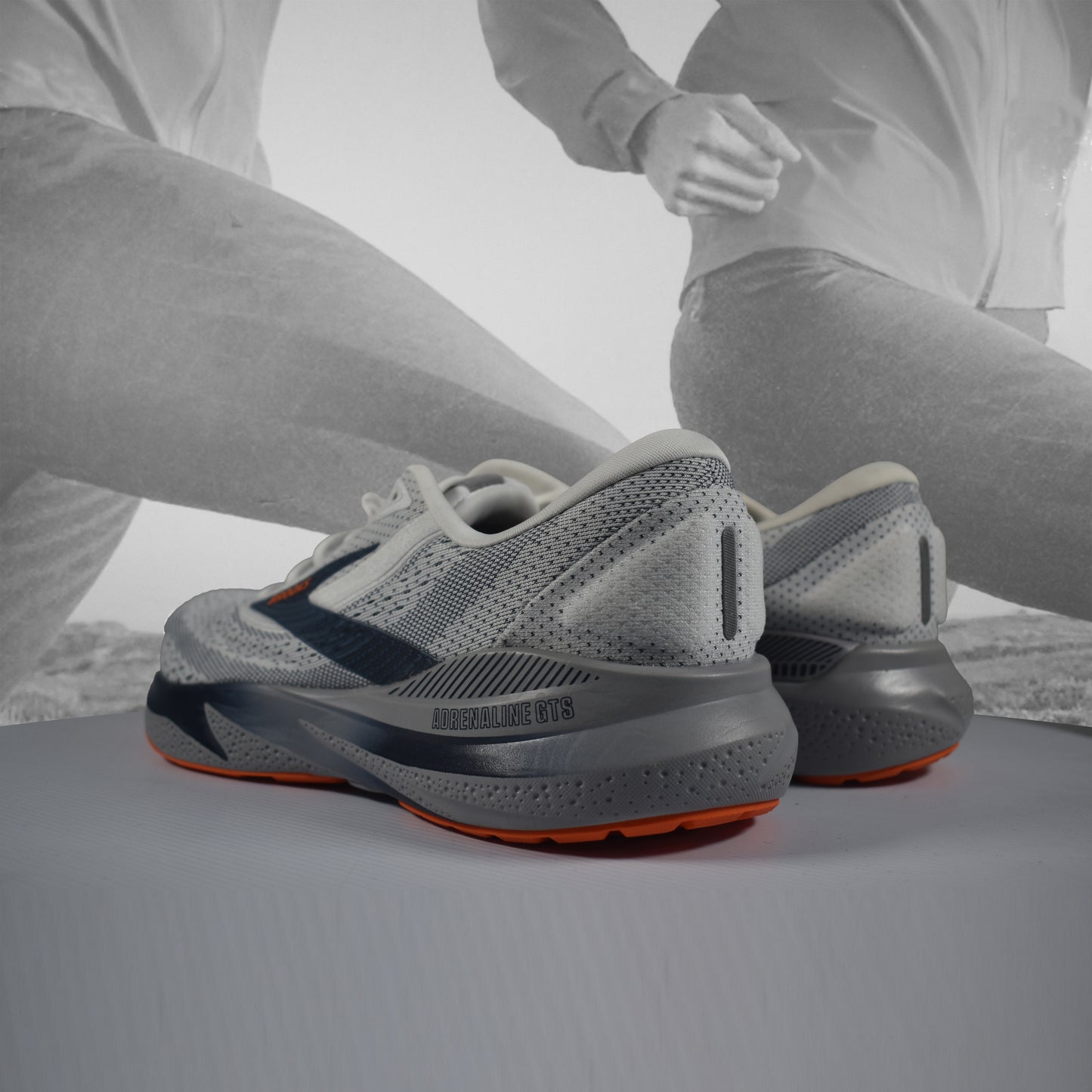 Brooks Adrenaline GTS 24 Men's Stability Running Shoes - Durban Runner UK8 / white peacot/alloy
