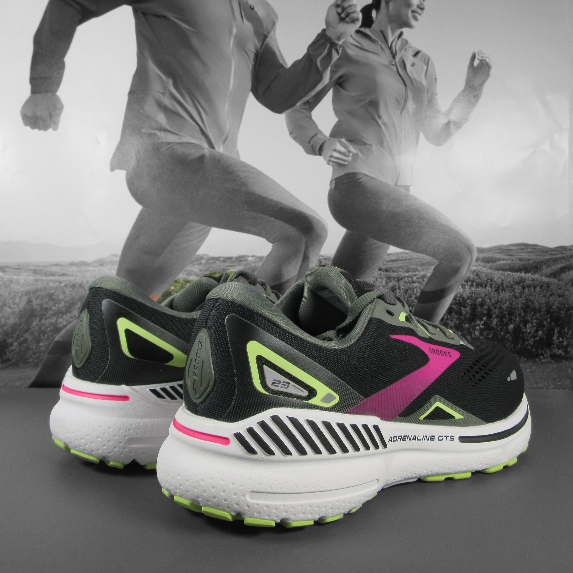 Brooks Adrenaline GTS 23 Wide Womens - Durban Runner