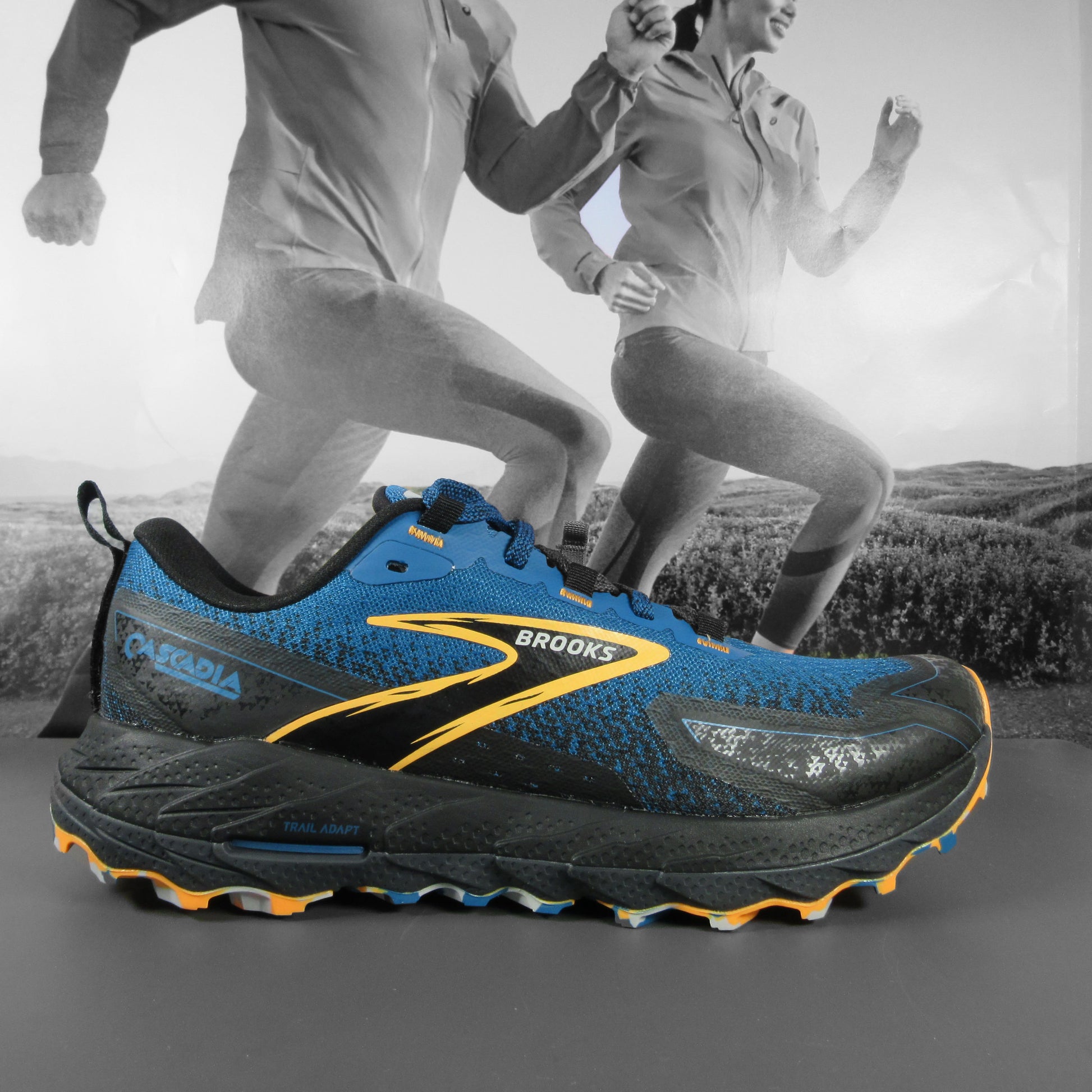 Brooks Cascadia 18 Mens – Durban Runner - Main Image