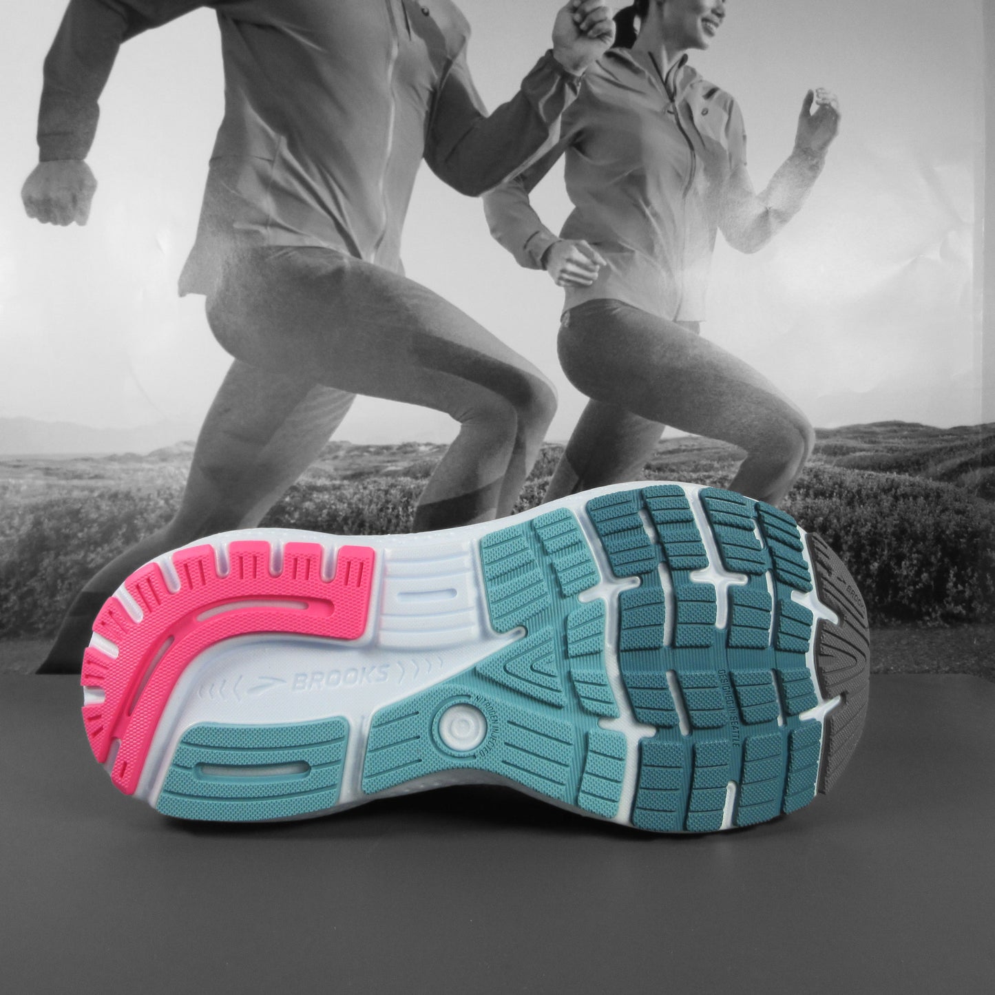 Brooks Ghost 16 Womens - Durban Runner