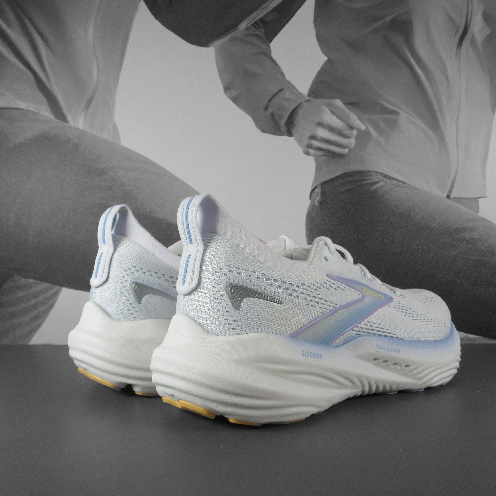 Brooks Glycerin 22 Womens Running Shoe - Durban Runner 4.5 / WHITE/BLUE HERON