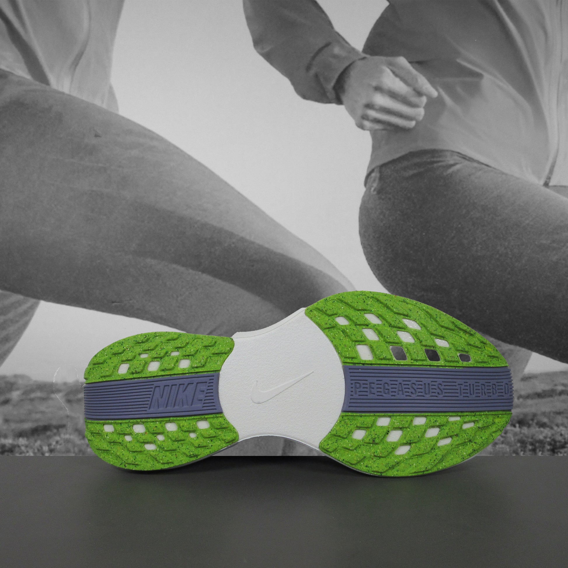 Nike Pegasus Plus Womens Road Running Shoes - Durban Runner 5 / VOLT/WORLD INDIGO