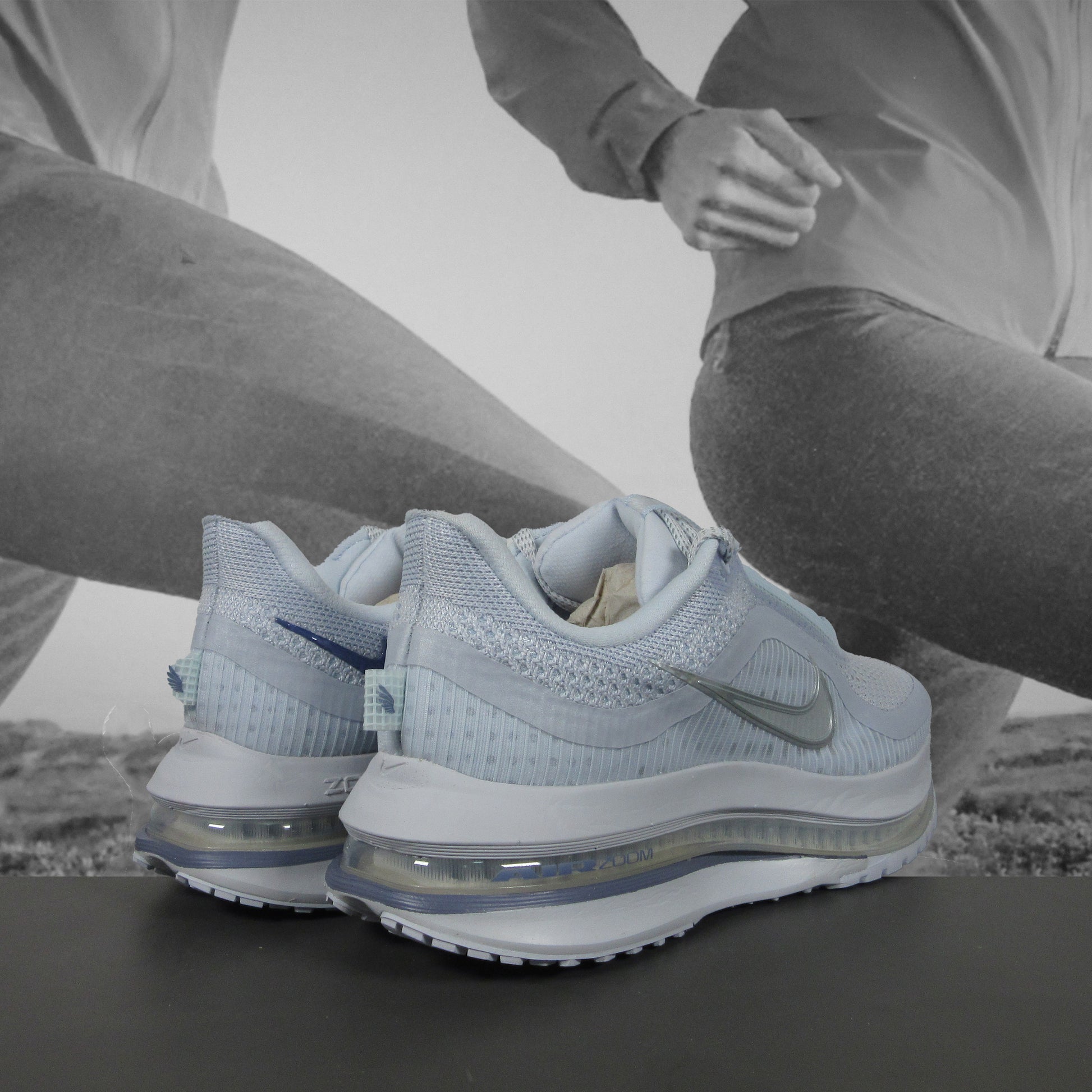 Nike Pegasus Premium Womens Road Running Shoes - Durban Runner 4.5 / FOOTBALL GREY/MTLC PLATINUM