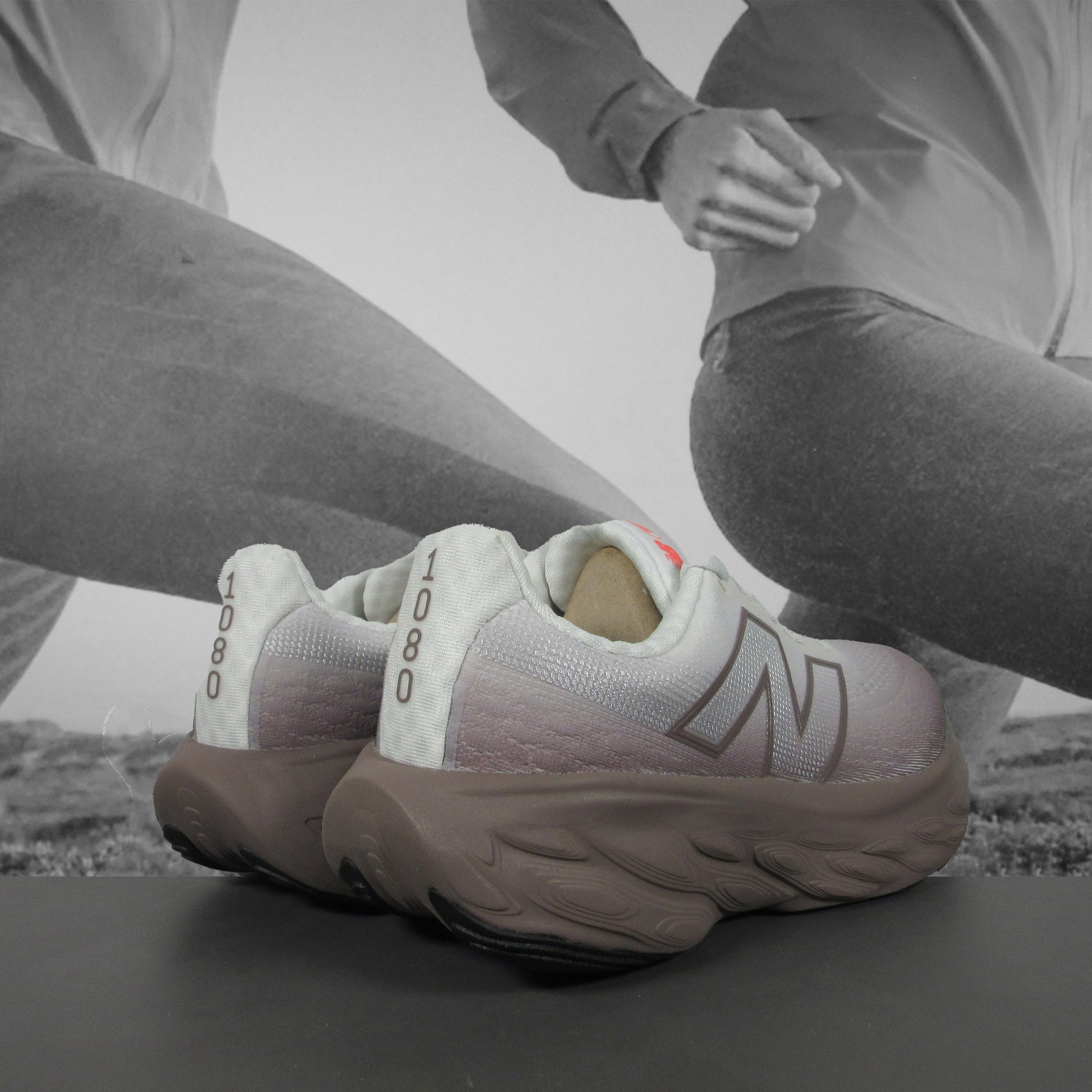 New Balance Fresh Foam X 1080v14 Womens D - Durban Runner 5 / WHITE/BROWN