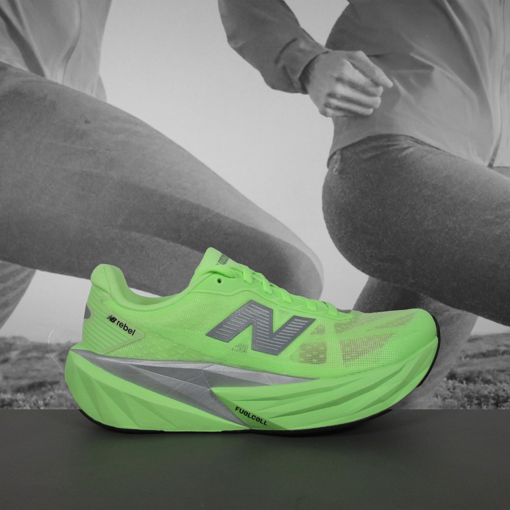 New Balance FuelCell Rebel v5 Mens - Durban Runner 8 / Lime
