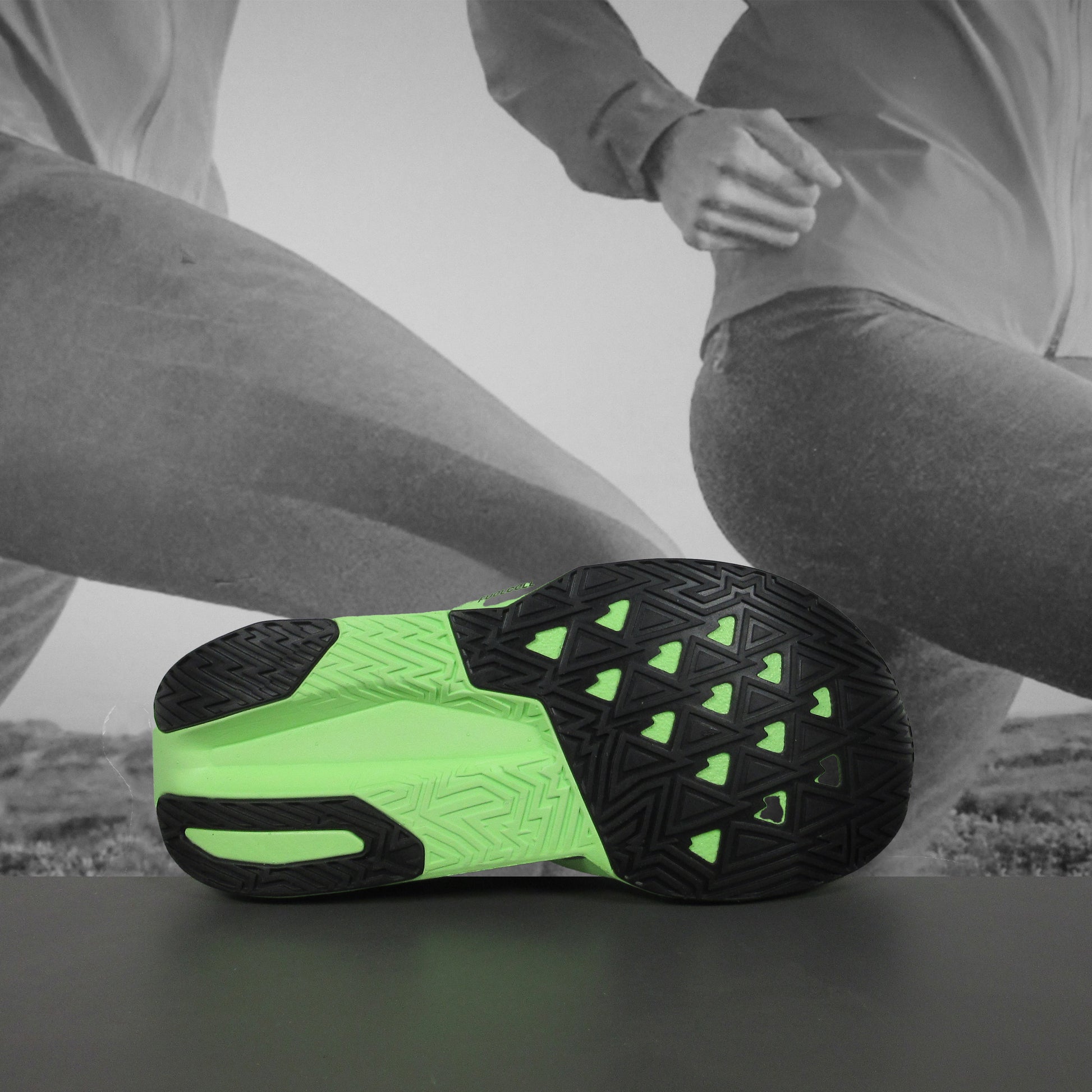 New Balance FuelCell Rebel v5 Mens - Durban Runner 8 / Lime