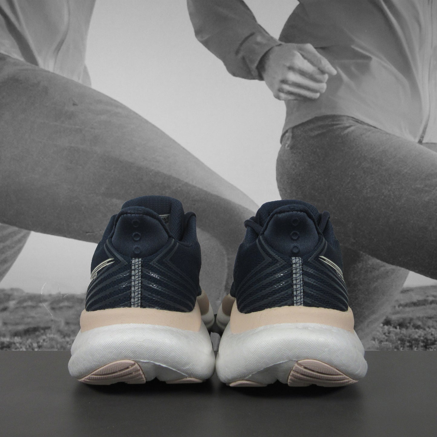 Saucony Triumph 23 Womens Running Shoes - Durban Runner 5.5 / NAVY/CAMEO