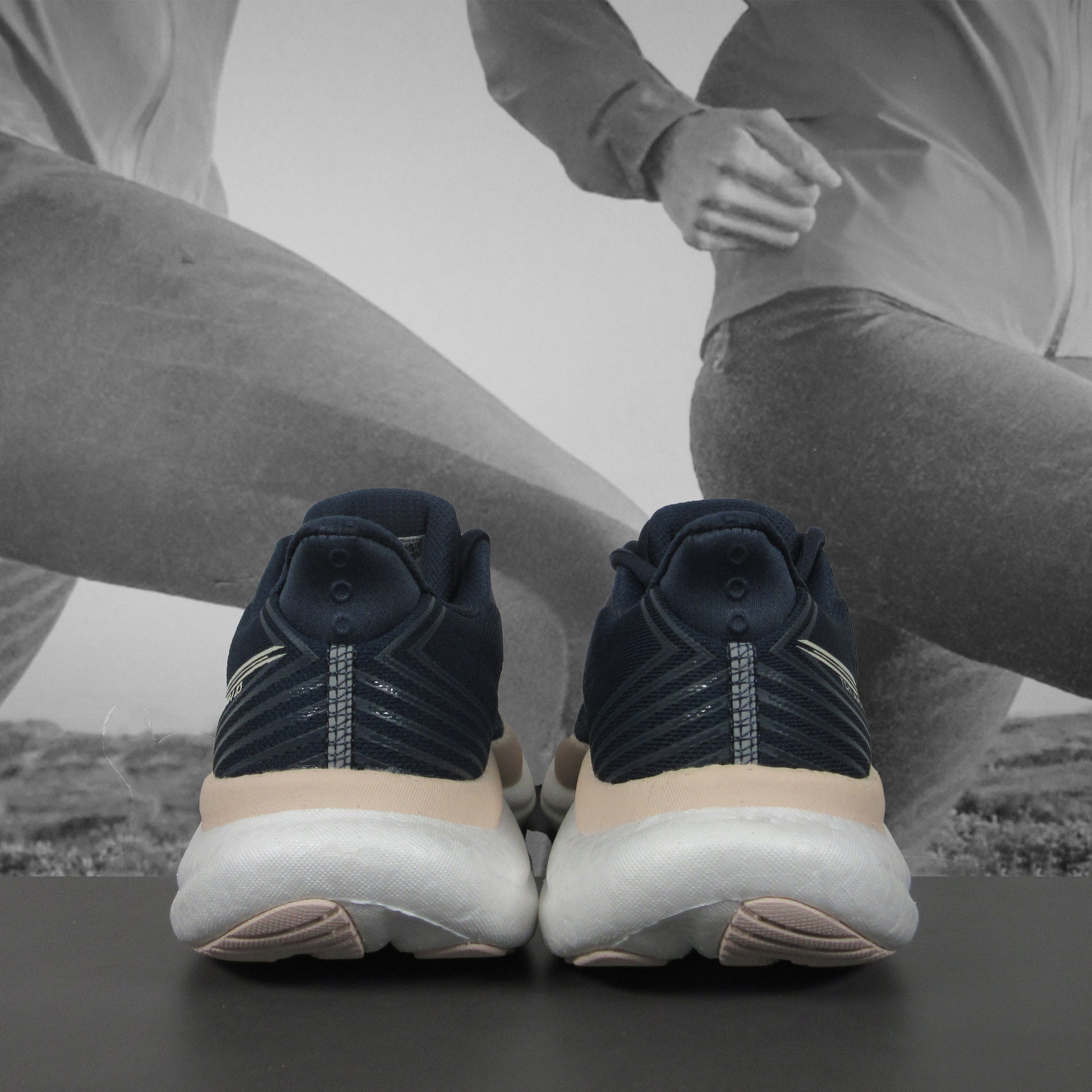 Saucony Triumph 23 Womens Running Shoes - Durban Runner 5.5 / NAVY/CAMEO