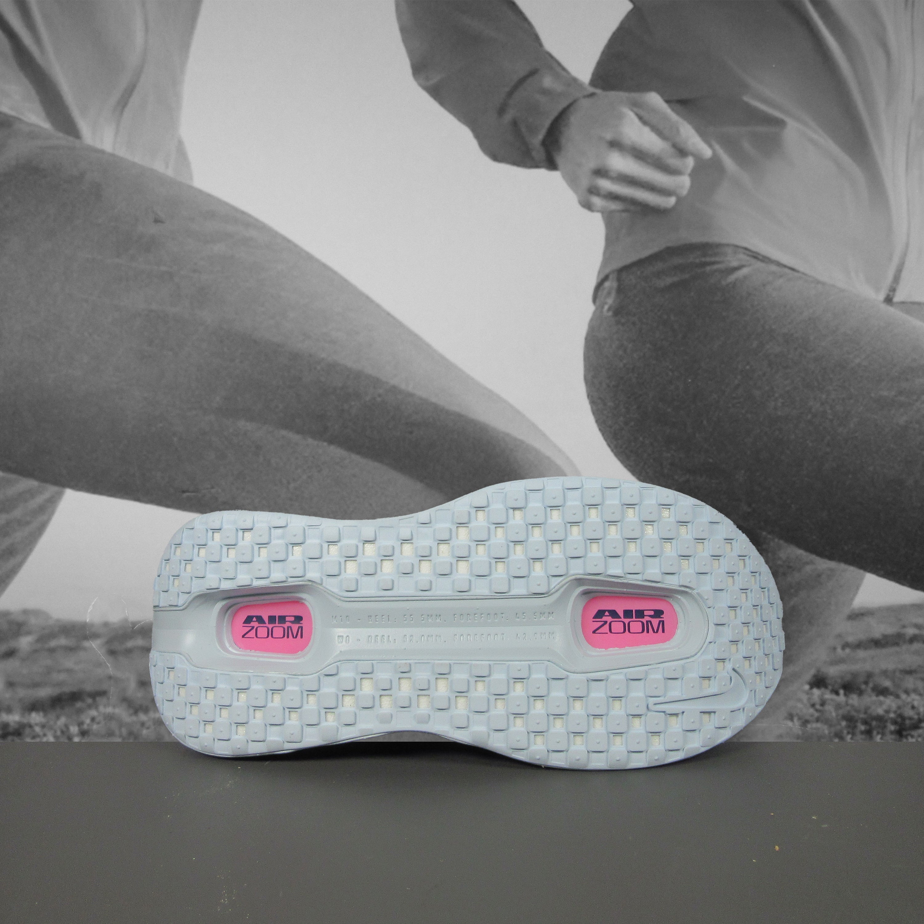 nike pink triangle shoes