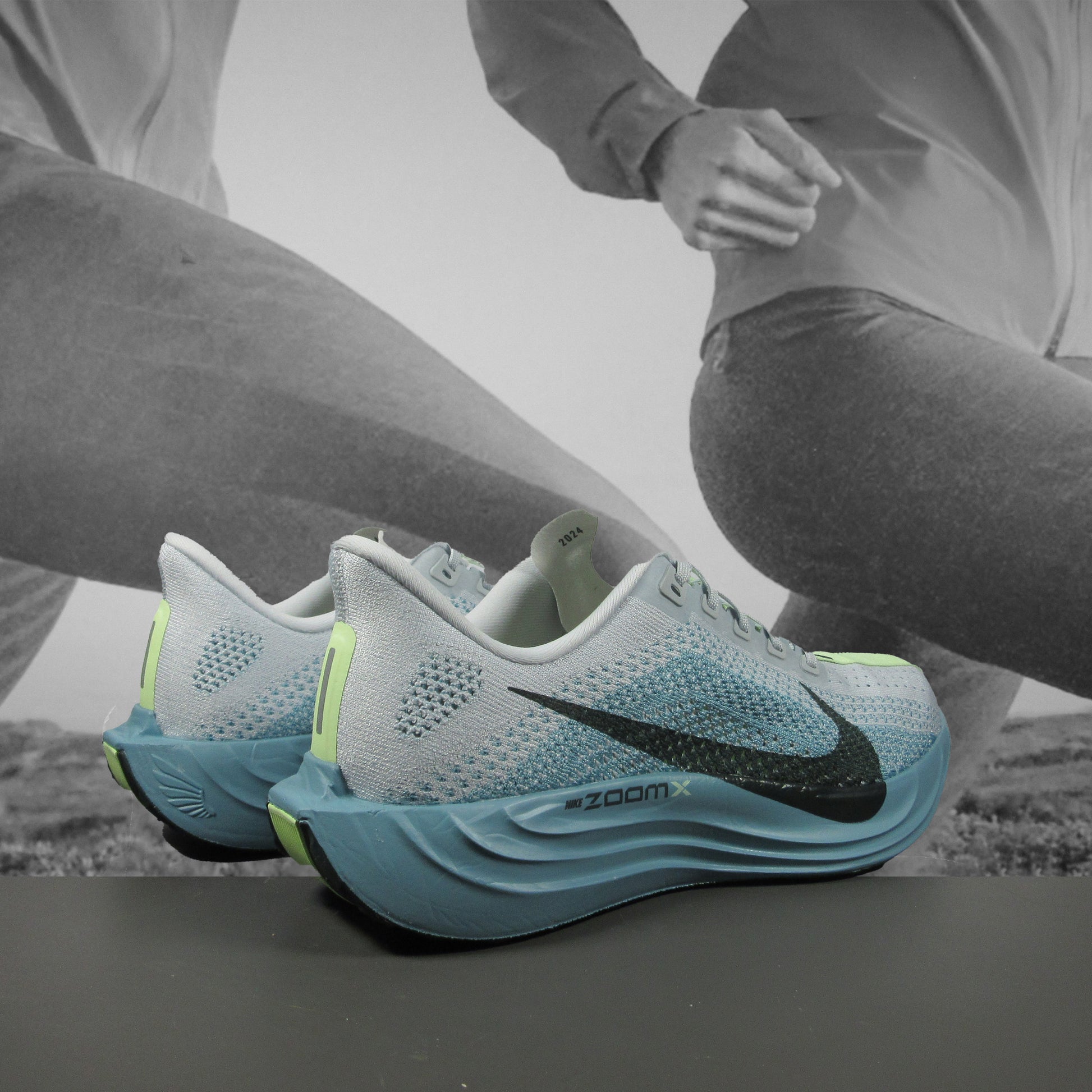 Nike Pegasus Plus Mens Road Running Shoes - Durban Runner 7 / PURE PLATINUM/SEA WEED