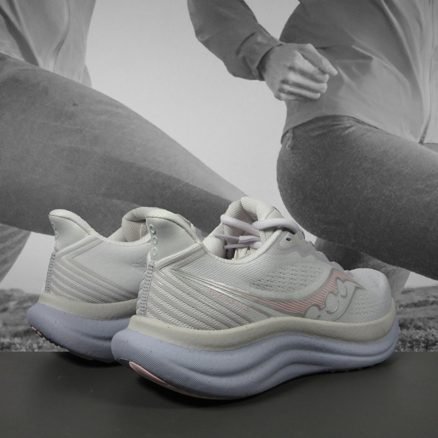 Saucony Triumph 23 Womens Road Running Shoes