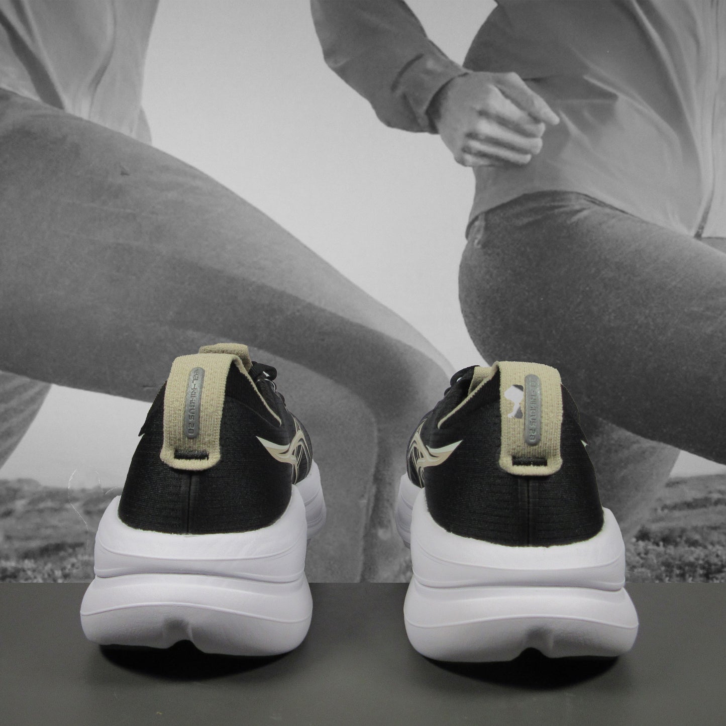 Asics GEL-NIMBUS 28 Mens Road Running Shoes