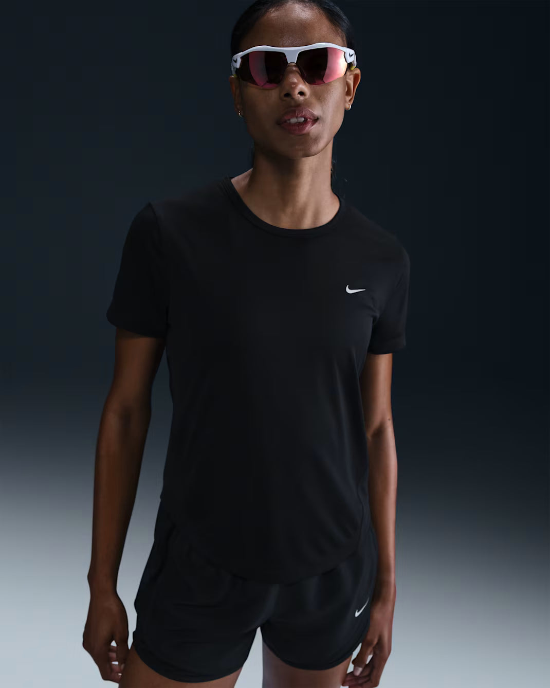 Nike Tempo Women's Dri-FIT Short-Sleeve Running Top - Durban Runner XS / Black/Reflective Silv
